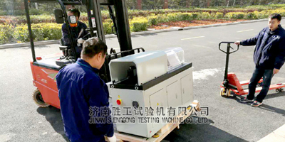 XWP-10型高溫旋轉(zhuǎn)彎曲疲勞試驗(yàn)機(jī)順利通過(guò)驗(yàn)收