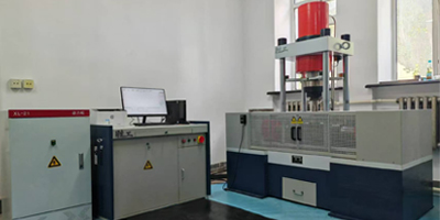 彎曲疲勞試驗機(jī)調(diào)試驗收完成